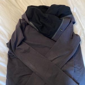 Lululemon Size 4 wrap sweater